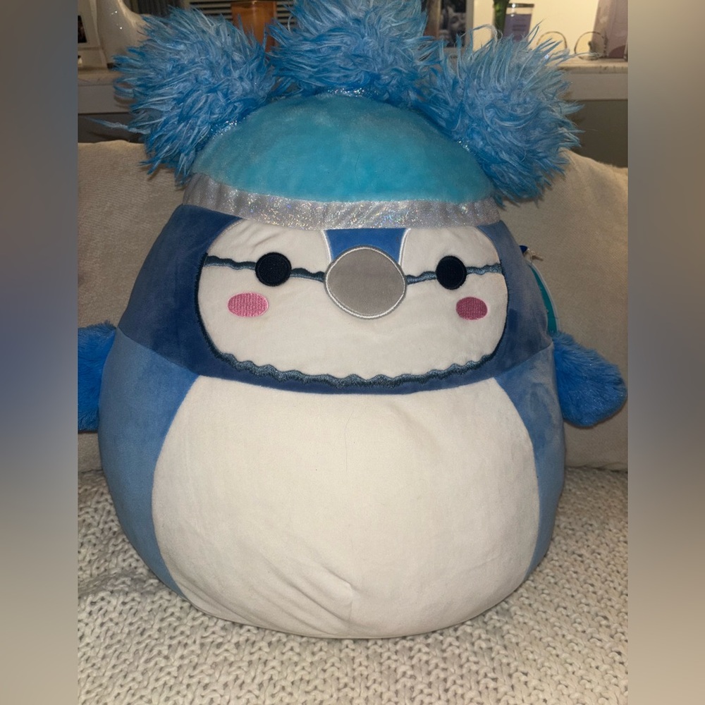 “16 Babs the Bluebird Squishmallow